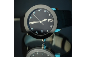 Frederique Constant unveils two new Classics Vintage Rally Healey limited editions